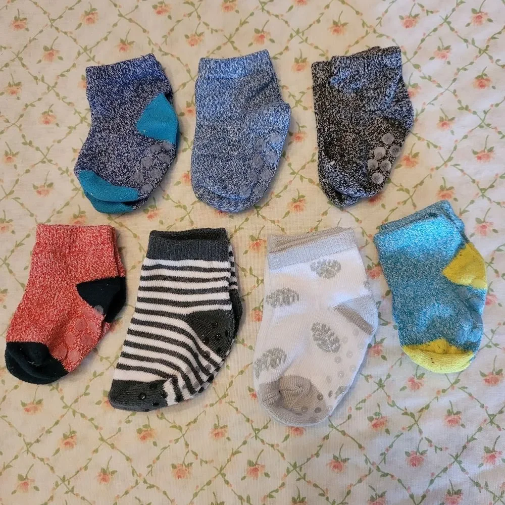 7 Pairs Colorful Baby 0-6 Months Socks Bundle